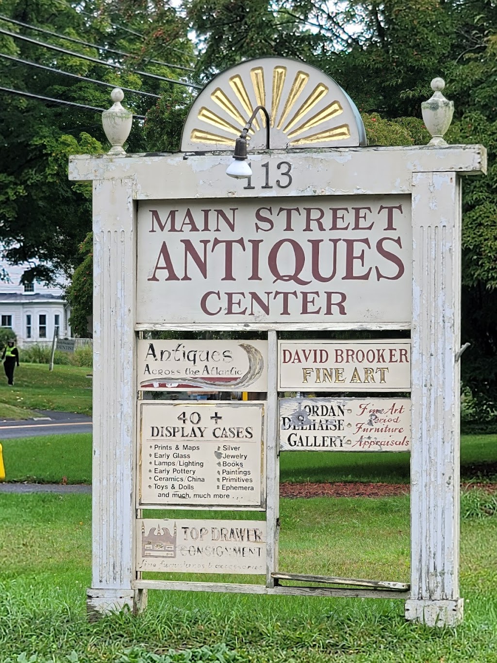 Main Street Antique Center | 113 Main St S, Woodbury, CT 06798 | Phone: (203) 263-0046
