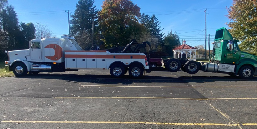 Truck towing llc | 51 Oak St, East Orange, NJ 07018 | Phone: (973) 200-8331