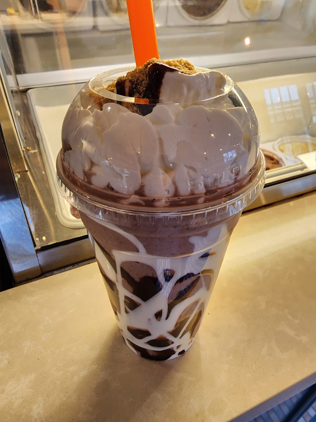 Tweets Ice Cream Café | 5768 NY-25A Bldg L, Wading River, NY 11792 | Phone: (631) 886-1293