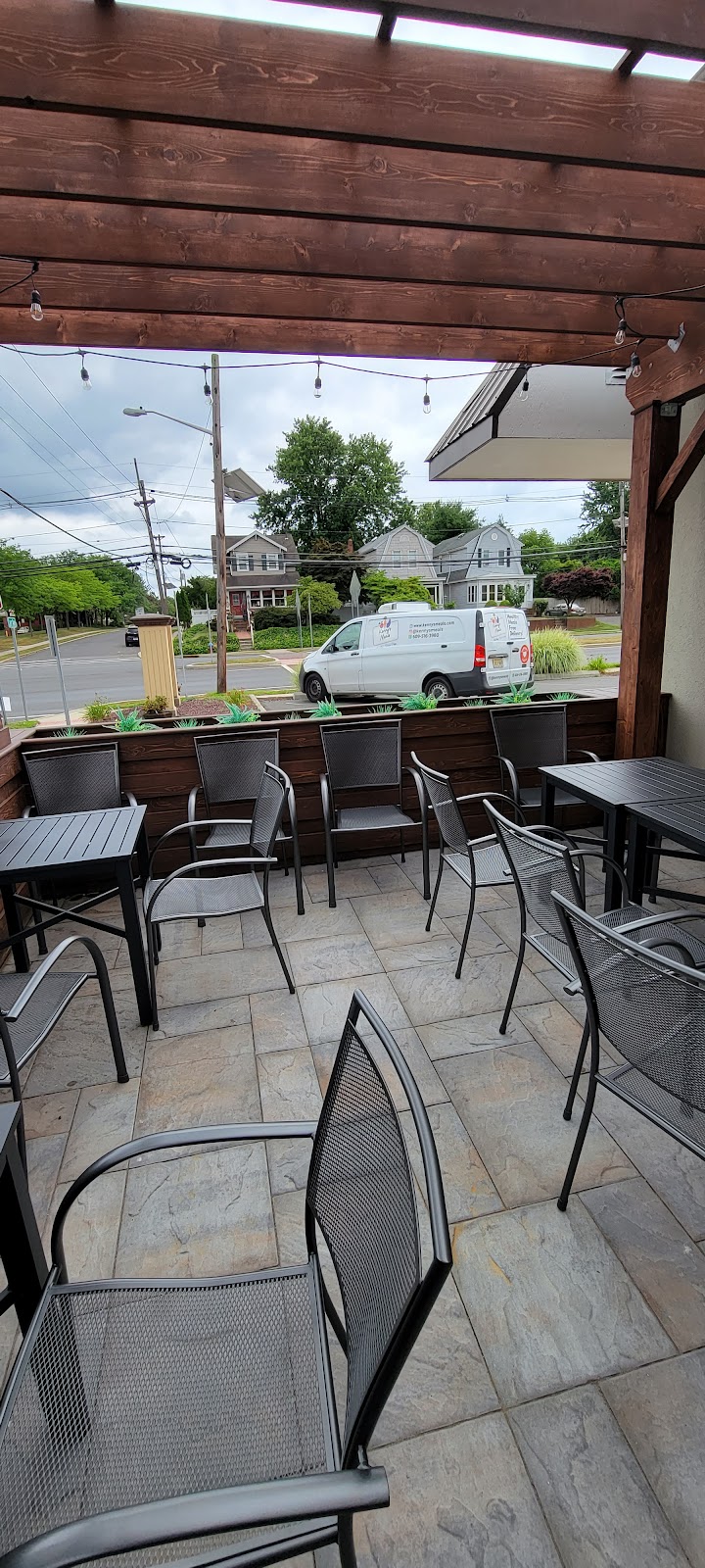Crave Natures Eatery | 1891 Brunswick Ave, Lawrence Township, NJ 08648 | Phone: (609) 483-3600