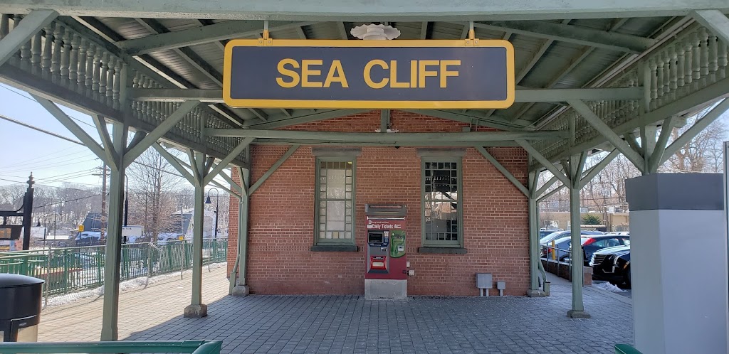 Sea Cliff LIRR Station Parking 2 | 60-62 Sea Cliff Ave, Glen Cove, NY 11542 | Phone: (516) 676-2000