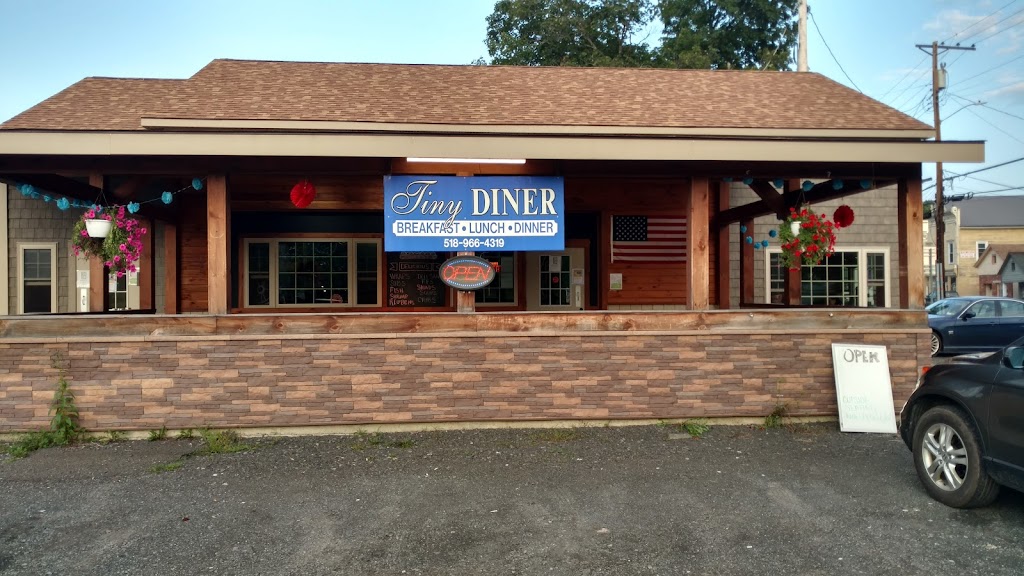 Tiny Diner | 4868 NY-81, Greenville, NY 12083 | Phone: (518) 966-4319