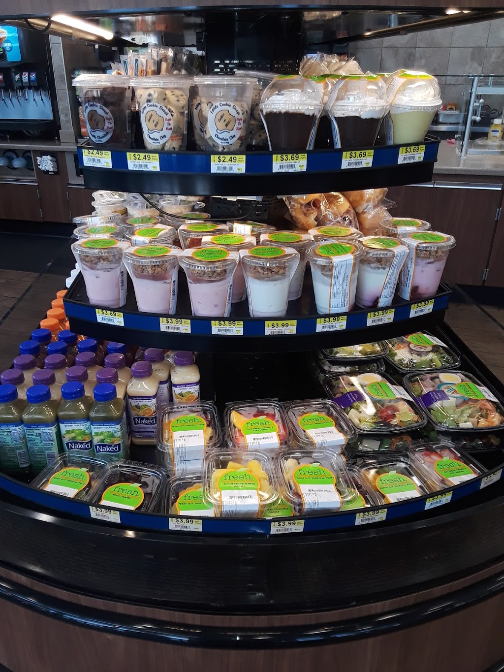 Royal Farms | 3314 Market St, Upper Chichester, PA 19014 | Phone: (610) 200-3554