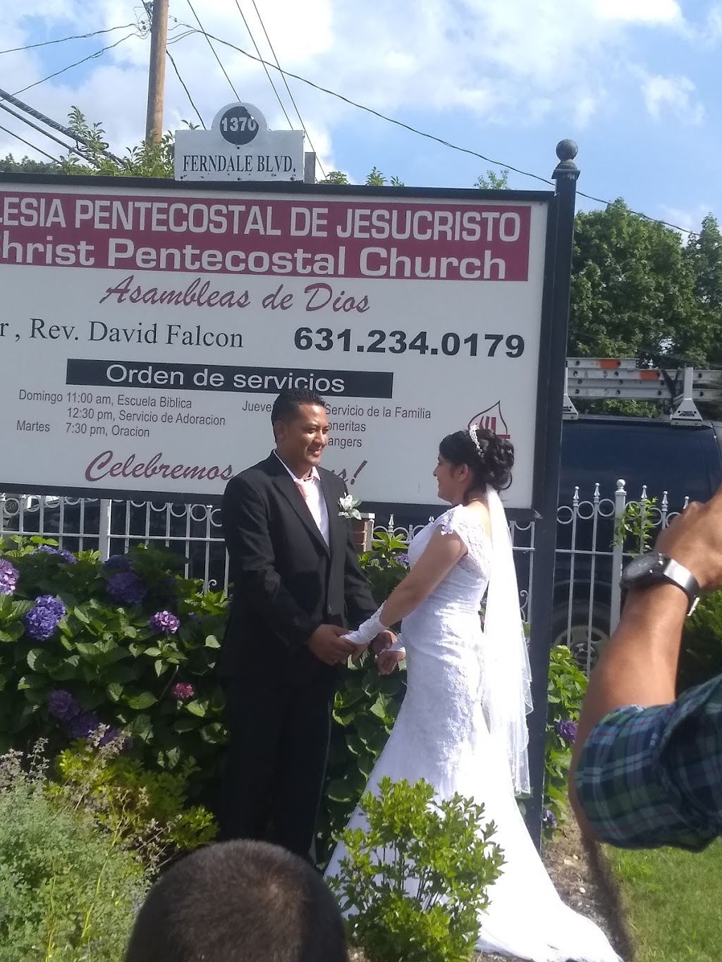Christ Pentecostal Church | 1370 Ferndale Blvd, Central Islip, NY 11722 | Phone: (631) 234-0179