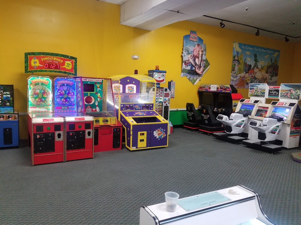 Kids Castle Family Fun Center | Redners Shopping center--Behind chicago restaurant, 1193 Airport Rd, Allentown, PA 18109 | Phone: (610) 435-1432