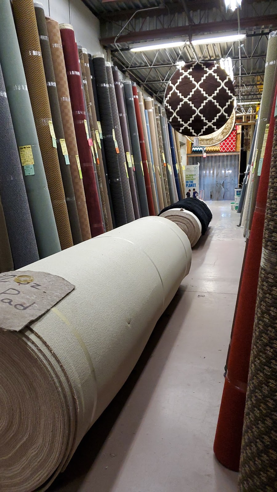 Carpet Mill Outlet | 294 Windsor Hwy, New Windsor, NY 12553 | Phone: (845) 562-0234