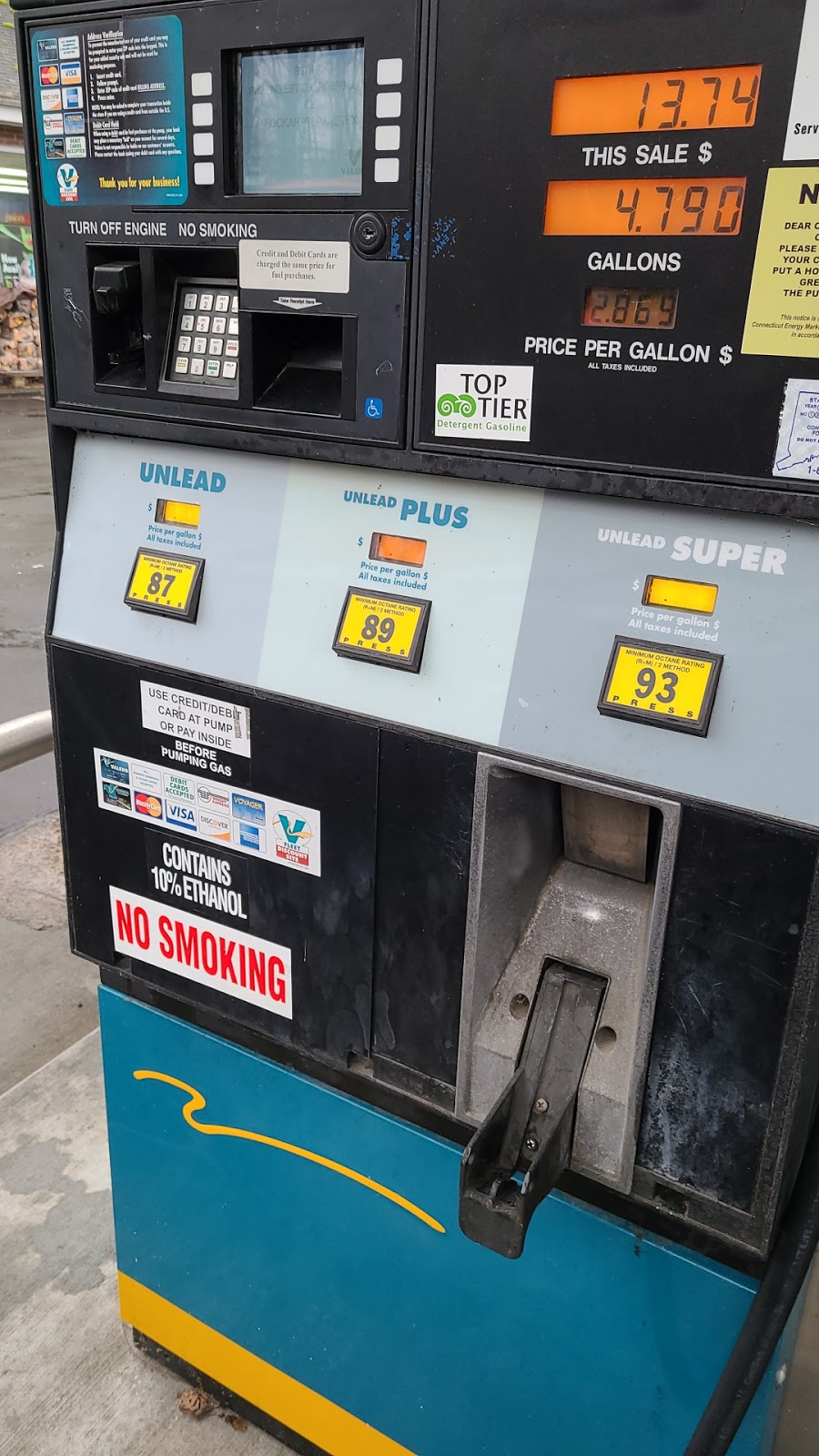 Valero gas station | 1387 Farmington Ave, Farmington, CT 06032 | Phone: (860) 673-2074