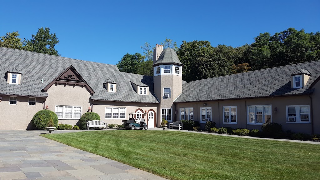 Portledge Upper School | 355 Duck Pond Rd, Locust Valley, NY 11560 | Phone: (516) 750-3100