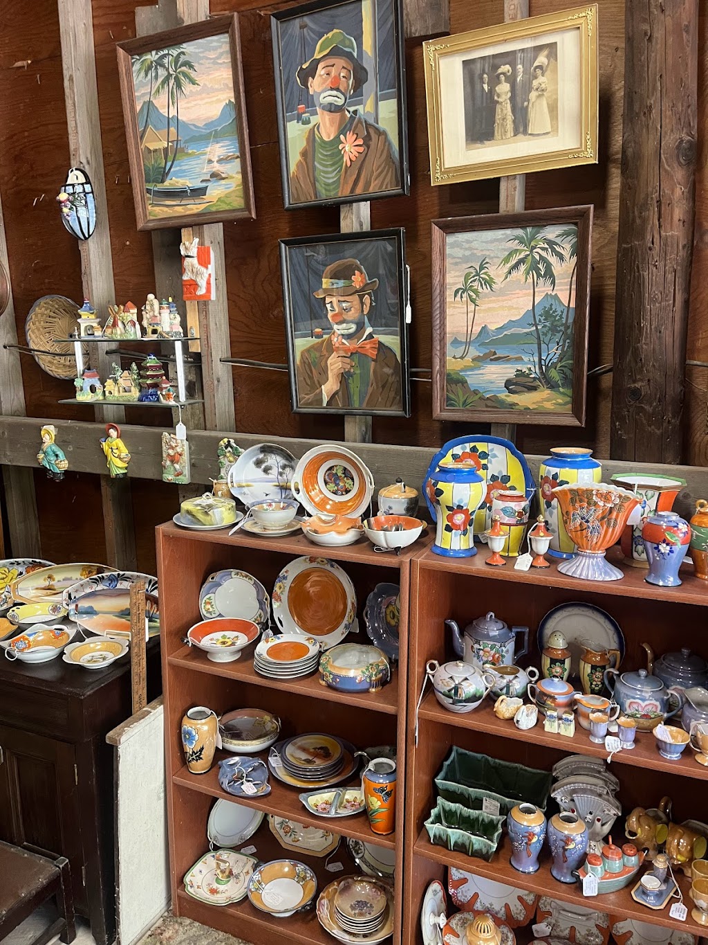 Victor Victoriana Antiques | 2245 PA-106, Clifford, PA 18441 | Phone: (570) 222-9690