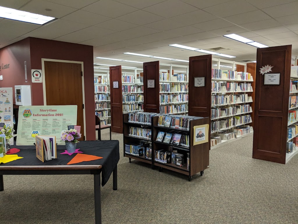 Middlebury Public Library | 30 Crest Rd, Middlebury, CT 06762 | Phone: (203) 758-2634