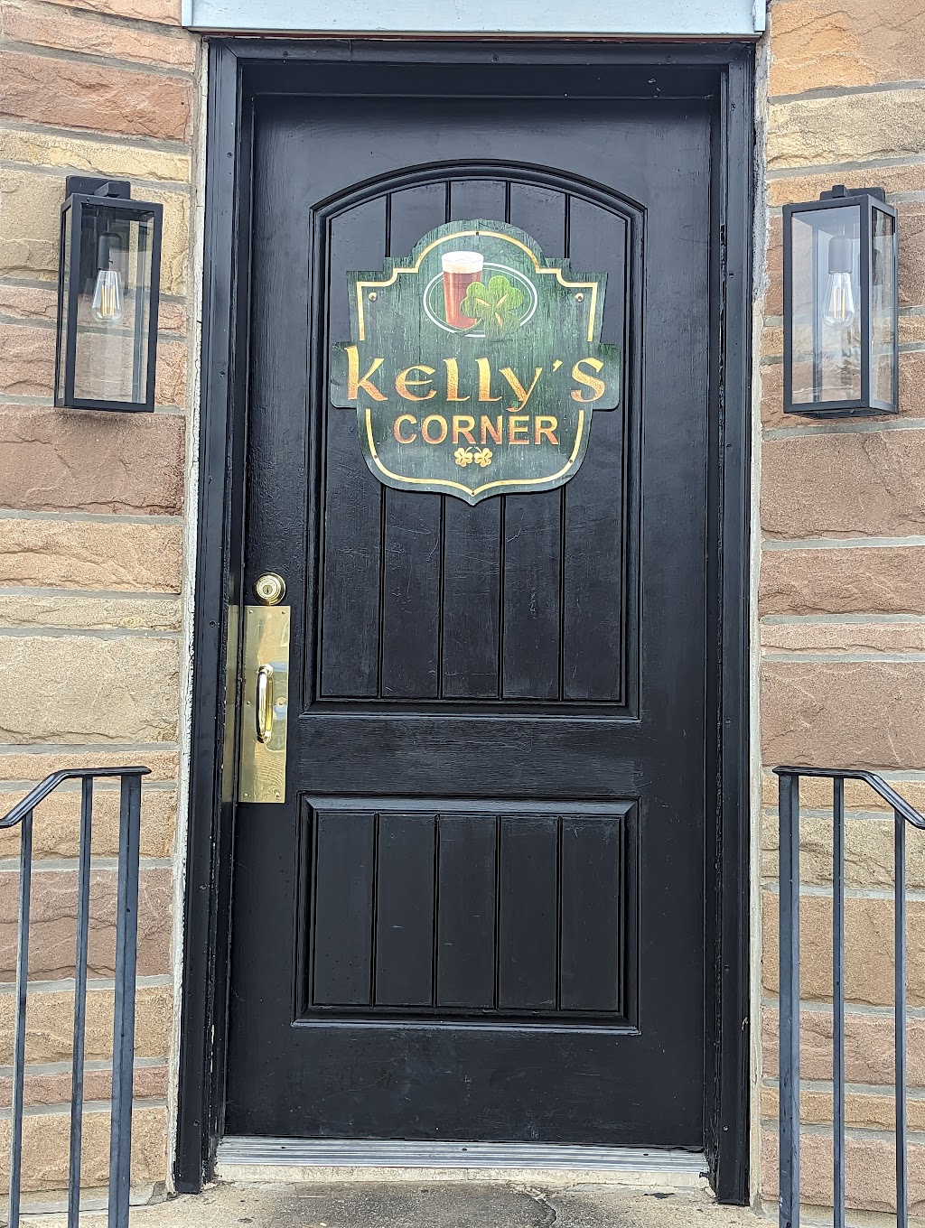 Kellys Corner | 400 Powhattan Ave, Lester, PA 19029 | Phone: (610) 521-4268