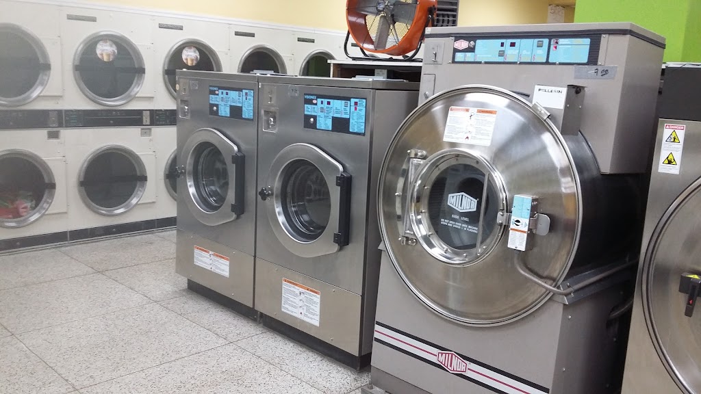 Wash & Dry Laundromat | 6450 Market St, Upper Darby, PA 19082 | Phone: (610) 352-4433