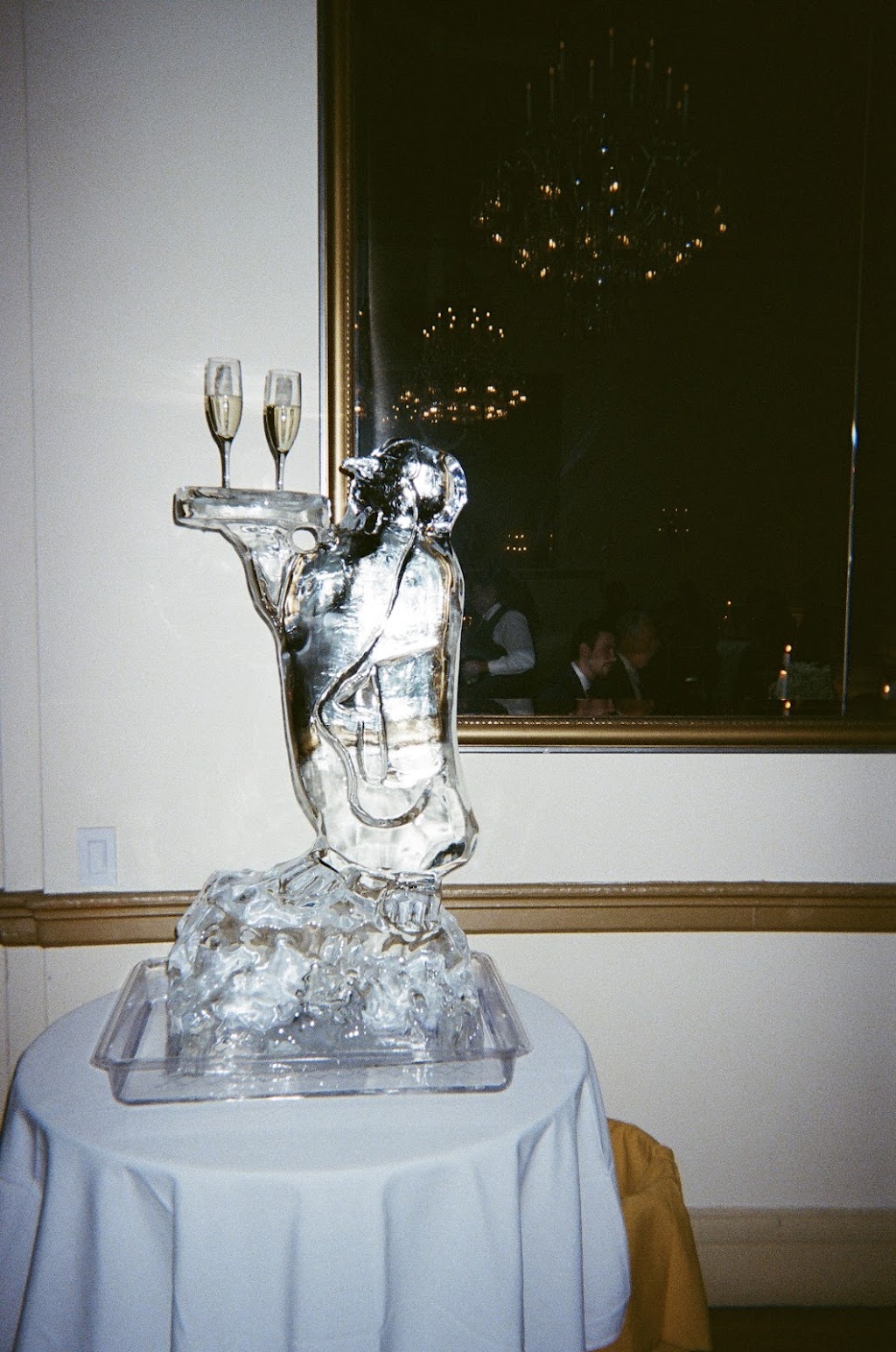 Ice Sculpture New York by Ice Miracles | 733 Old Medford Ave, Medford, NY 11763 | Phone: (631) 560-6964