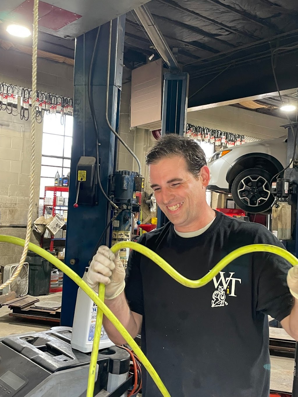 Whip-IT Tire and Auto Repair | 34 N Main St, Branford, CT 06405 | Phone: (203) 481-8473