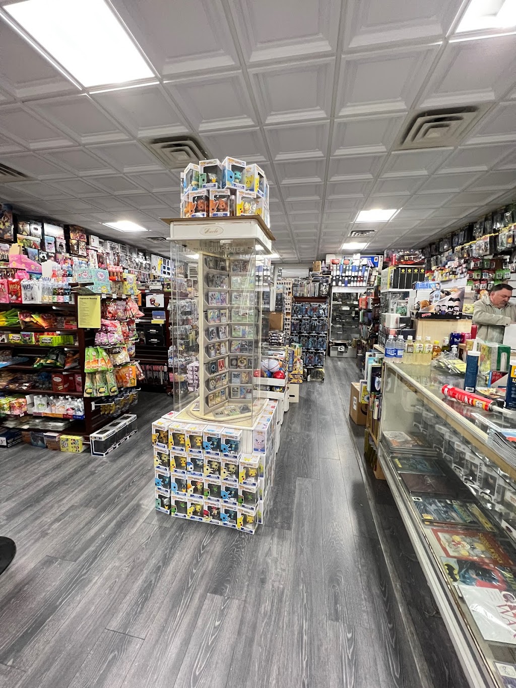 Matts Sports Cards & Comics | 348 Hazard Ave, Enfield, CT 06082 | Phone: (860) 741-2522