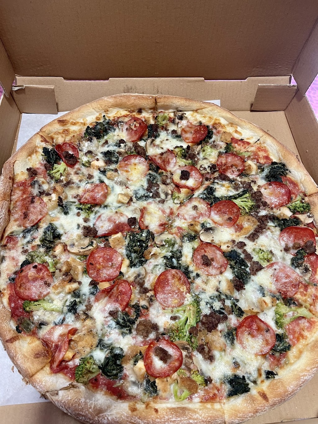 NYC Village Pizza | 129 W 4th St, Bethlehem, PA 18015 | Phone: (610) 419-8799