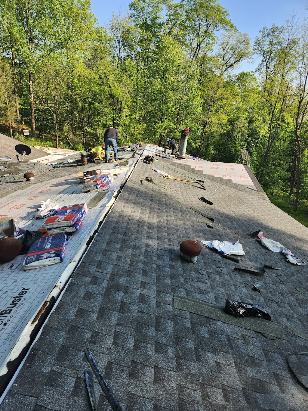 Allesson Roofing & Siding | 312 Sarah Way, East Stroudsburg, PA 18301 | Phone: (570) 426-3505